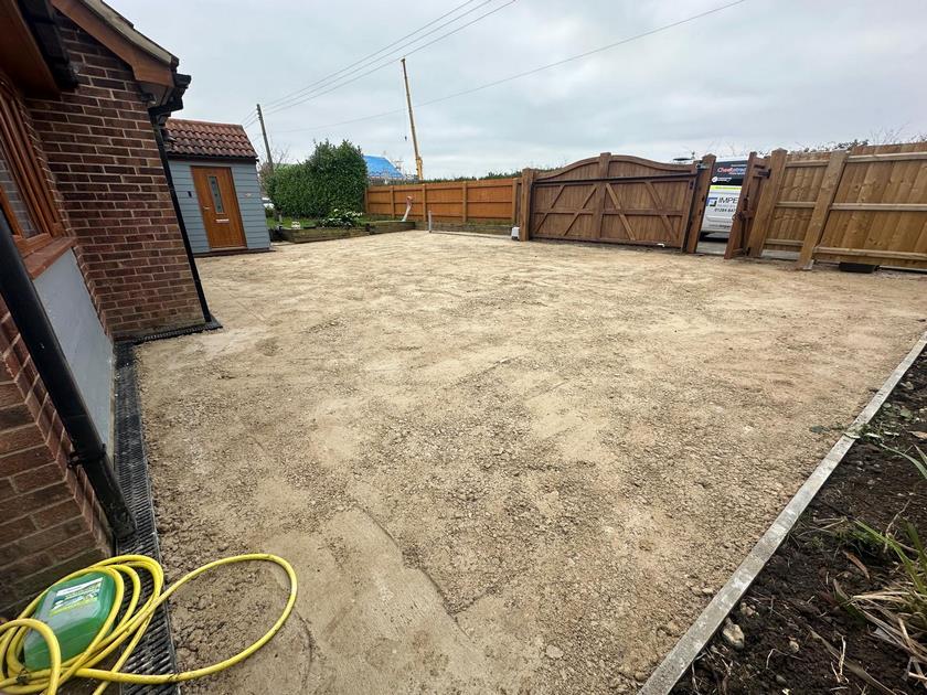 bungalow tarmac driveway stowmarket 1